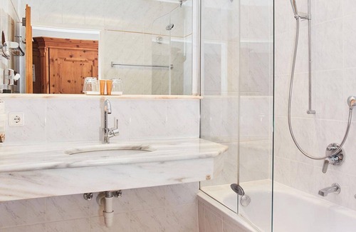 Stans House | Turmsuite Schloss Tratzberg - Wellnesshotel Schwarzbrunn