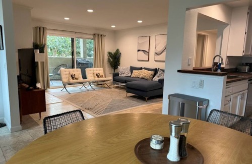 Oxnard Shores Condo | Turnkey Beachside Condo with Pool, Spa, Gym and More