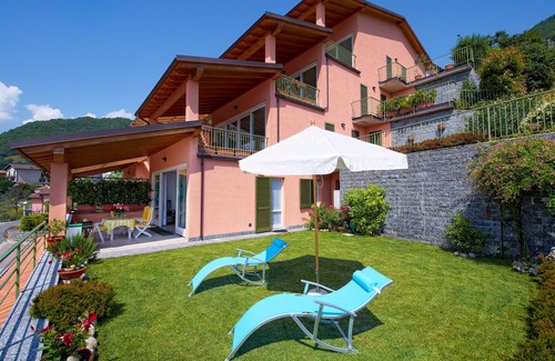 Vercana Apartment | Turquoise House - with fantastic lake view