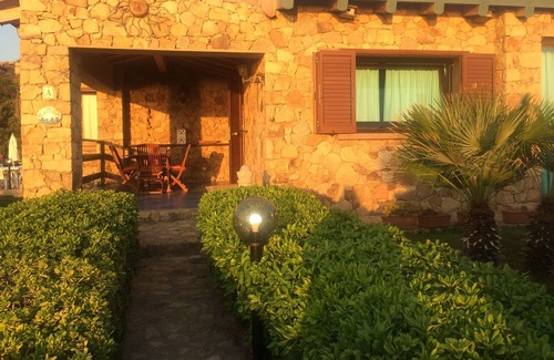 Trinita d'Agultu Villa | turquoise villa on the sea