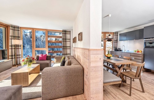 Parpan Apartment | Turrabuel 4-Zimmer Deluxe Family by Interhome