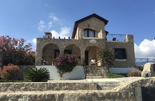 Gozubuyuk Villa | Turtle beach and restaurants a short walk - private pool - unlimited Wi-Fi