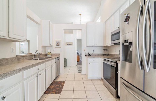 Sabal Harbour House | Turtle Lake - Inspiring Lake Views with Heated Pool