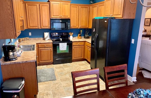 Moundville House | Tuscaloosa Clean, Safe & Stylish House, Minutes from UA and Downtown