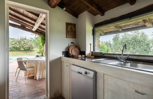 Pescaglia Cottage | Tuscan house in idyllic scenic tranquility in hills between Lucca and sea WiFi