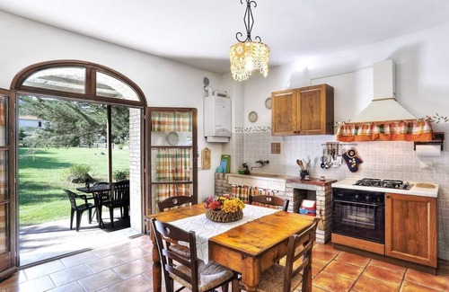 Pomarance Apartment | Tuscany farmhouse | Apartment with garden & swimming pool | Volterra