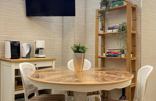 Quartiere XXIV Don Bosco Apartment | Tuscolo METRO A House