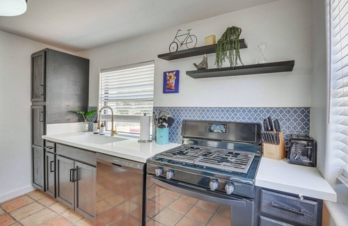 Barrio Anita Cottage | Tuscon Desert Retreat with Patio Near U of A!