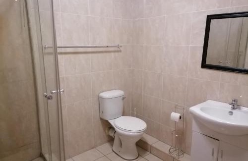 Emalahleni House | Tushiya guest lodge witbank