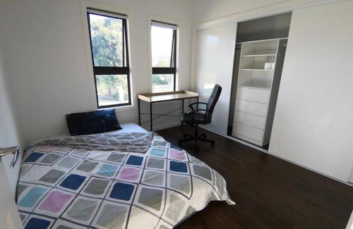 Glen Waverley House | tweed court