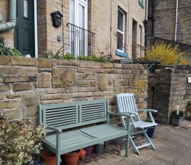 Wadsworth House | Twenty Seven Steps