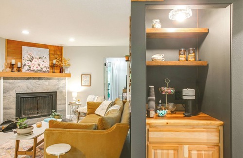 Rathdrum Condo | Twin Lakes Retreat: Lake, Pool & Golf Access!