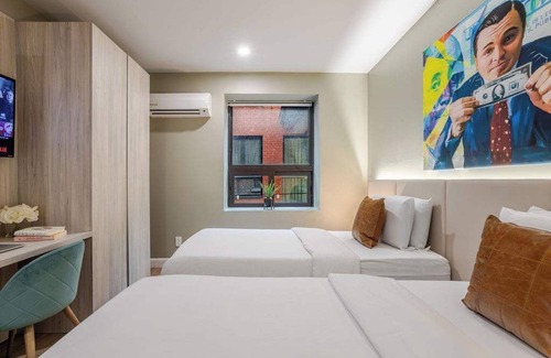 Gay Village Hotel | Twin Nest – Berri-UQAM Stay