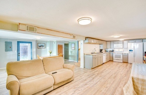 Gun Barrel City House | Twin Pines Lakehouse: Scenic waterfront family retreat! Nature, Fishing, Kayaks!