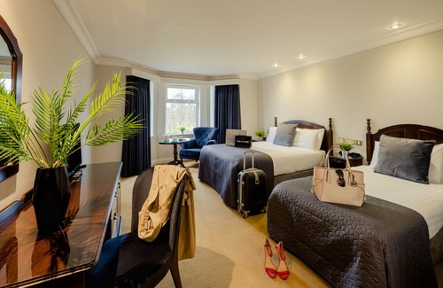 Ballina Hotel | Twin Trees Hotel