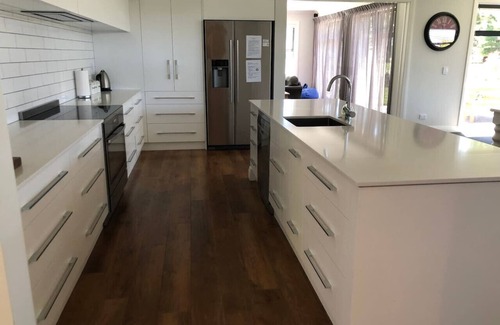 Twizel House | Twizel - 4 Bedroom on North West Arch - Free WiFi