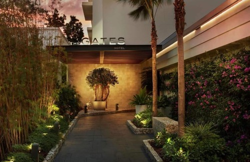 Mid Beach House | Two 2 Queen Bed Units in The Gates Hotel South Beach! Close to Art Deco.