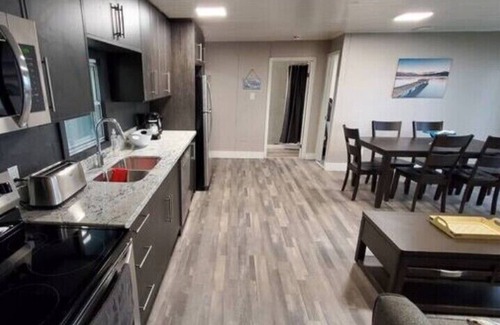 Centre Hastings Cottage | Two Beautiful Waterfront Cottages newly renovated.