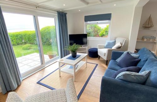 Freathy Ski Chalet | Two Bed Chalet with Sea Views