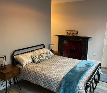 Plymouth Apartment | Two Bed Garden Apartment on the Plymouth Hoe