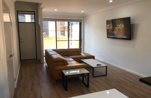 Waratah West Apartment | Two Bedroom Apartment