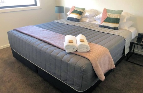 Waratah West Apartment | Two Bedroom Apartment