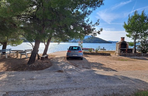 Dubrava Apartment | Two bedroom apartment near beach Luka Dubrava, Pelješac (A-284-d)