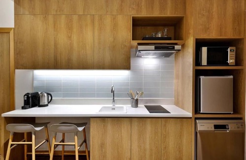 Garhoud House | Two Bedroom Apartment DXB Airport