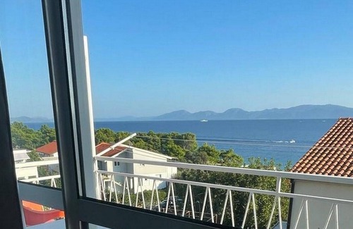 Blato Apartment | Two bedroom apartment with balcony and sea view Živogošće - Blato, Makarska (A-22253-d)