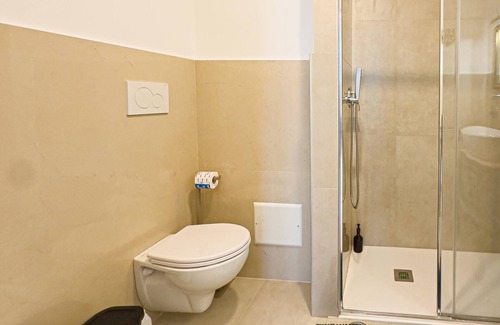 Angri Apartment | Two Bedroom Apartment with Balcony