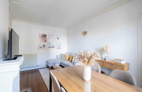 Le Raincy Apartment | Two bedroom at 25 mn from Paris