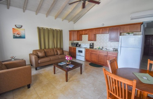 Osbourn Apartment | Two-Bedroom Beachfront Apartment - Lord Nelson Hotel