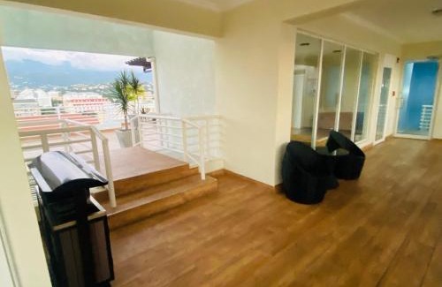 Eden Gardens House | Two Bedroom City Apartment with rooftop pool