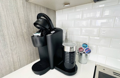 Cabbagetown Condo | Two bedroom condo with a sky view! Best location downtown.