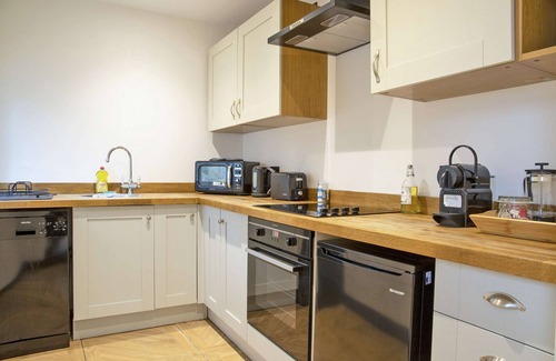 Carsington House | Two-bedroom, dog-friendly cottage on the Stainsborough Hall Estate