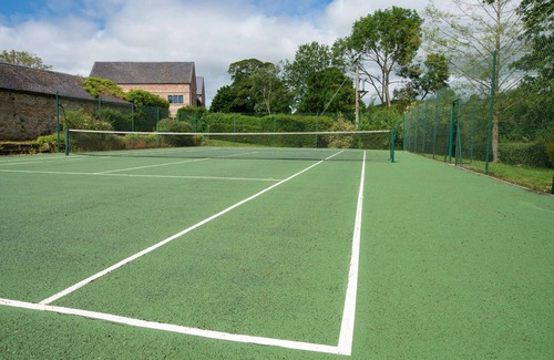 Carsington House | Two-bedroom, dog-friendly cottage on the Stainsborough Hall Estate