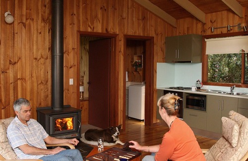 Johanna Cottage | Two Bedroom family farm cottage
