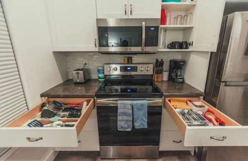 Orderville Cottage | Two Bedroom Farmhouse Cottage No. 1n