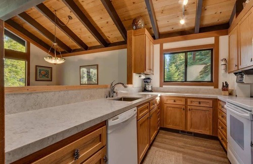 Tahoe City House | Two Bedroom Getaway at Chinquapin | Unit 75