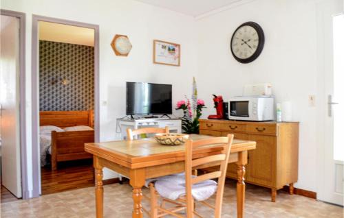 Saint-Bressou House | Two-Bedroom Holiday Home In St Bressou