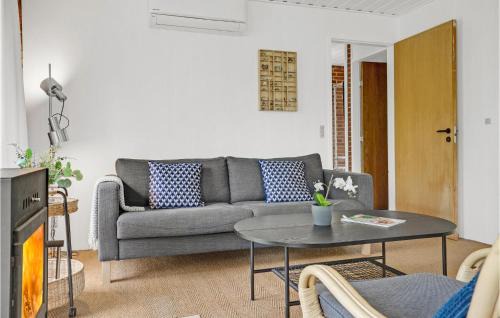 Skødshoved Strand House | Two-Bedroom Holiday Home In Knebel