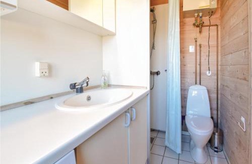 Nyborg House | Two-Bedroom Holiday Home In Nyborg