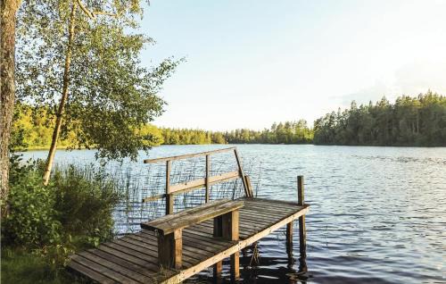 Tvetaryd House | Two-Bedroom Holiday Home In Brakne Hoby