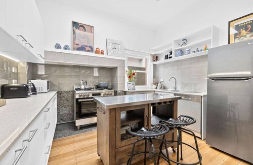 Brunswick East House | Two bedroom home with great outdoor area & parking