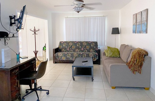 Azalea Homes House | Two-bedroom house in peaceful St Pete neighborhood