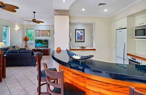 Clifton Beach Apartment | Two Bedroom Luxury Suite with spectacular beachfront views from your own terrace