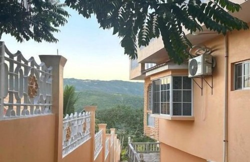 Mandeville House | Two bedroom, One bath Apartment