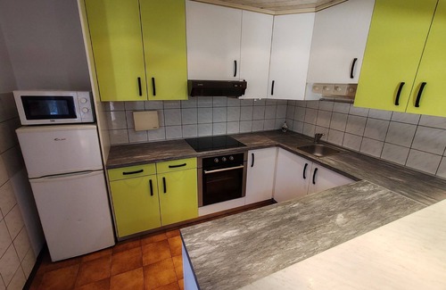 Smarjeske Toplice Apartment | Two Bedroom Apartment near spa Šmarješke Toplice