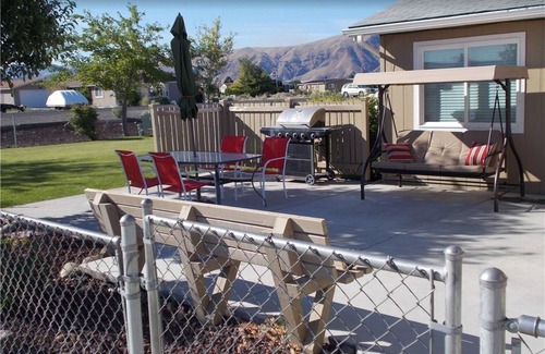 Desert Aire House | Two bedroom, three bathroom fenced yard. Game room with hide a bed. Pet friendly
