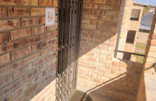 Alberton Apartment | Two Bedroom townhouse THE PINES ALBERTSDAL
